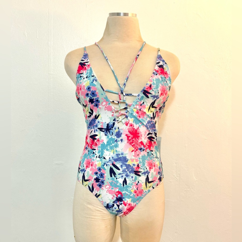✨NWT✨ Cute Bathing Suit 🩵🩷🤍💙